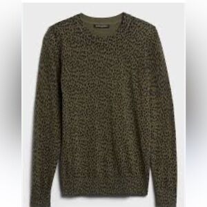 Banana Republic Factory Crew Neck sweater, size M
